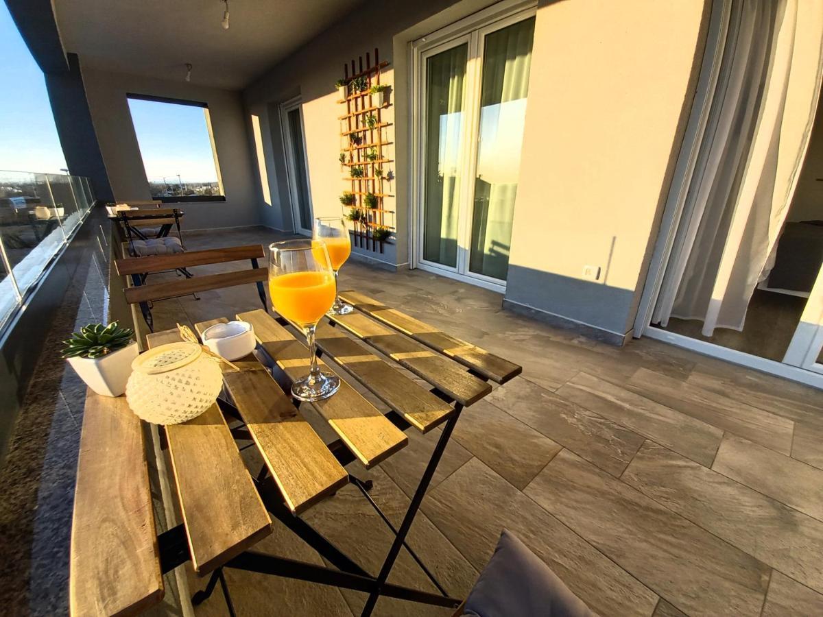 Villa Tia With Heated Pool & Jacuzzi Murvica  外观 照片
