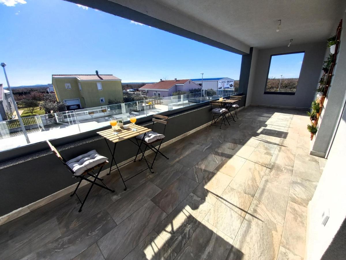Villa Tia With Heated Pool & Jacuzzi Murvica  外观 照片