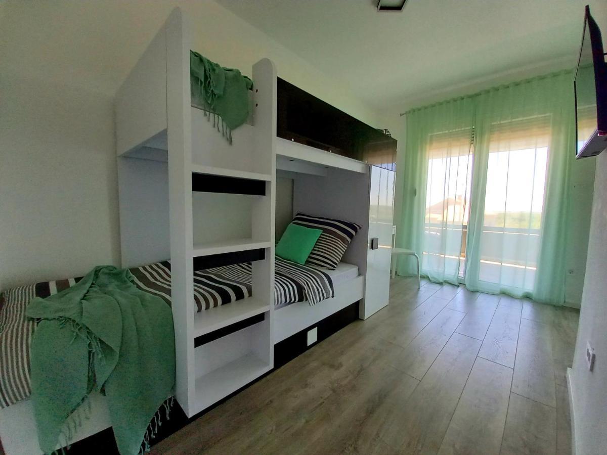 Villa Tia With Heated Pool & Jacuzzi Murvica  外观 照片