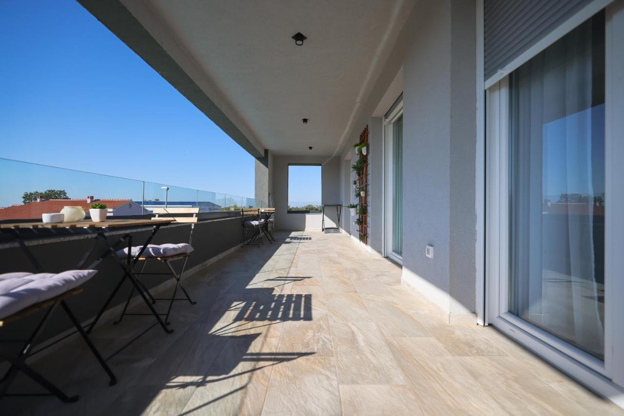 Villa Tia With Heated Pool & Jacuzzi Murvica  外观 照片