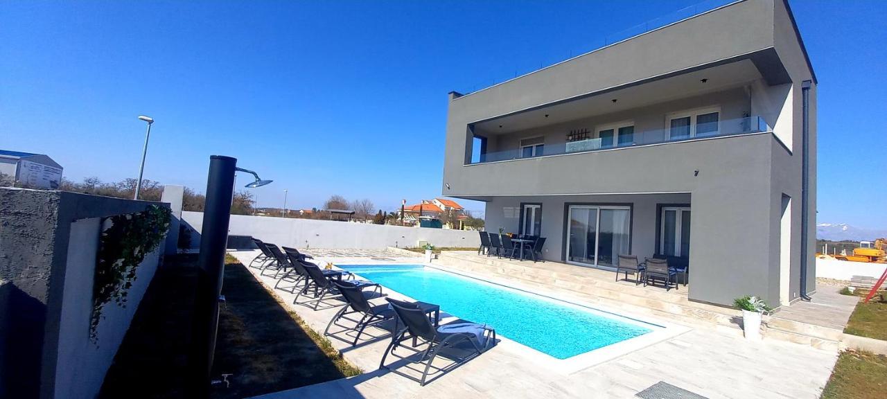 Villa Tia With Heated Pool & Jacuzzi Murvica  外观 照片