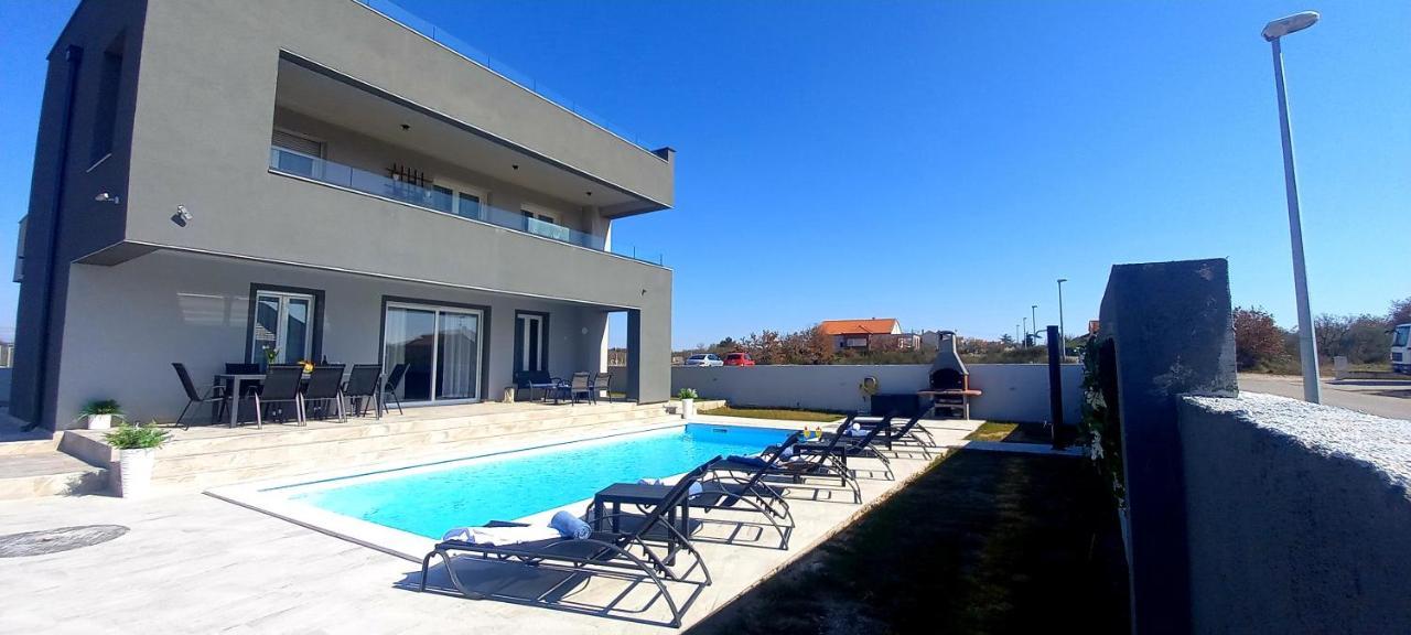 Villa Tia With Heated Pool & Jacuzzi Murvica  外观 照片