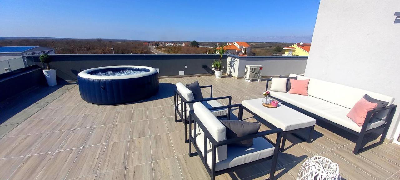 Villa Tia With Heated Pool & Jacuzzi Murvica  外观 照片