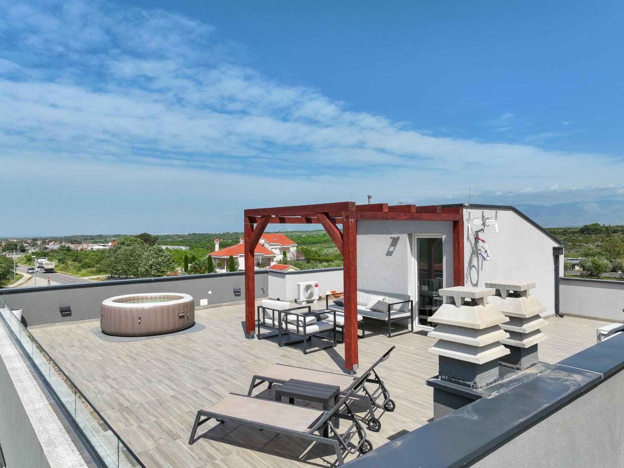 Villa Tia With Heated Pool & Jacuzzi Murvica  外观 照片