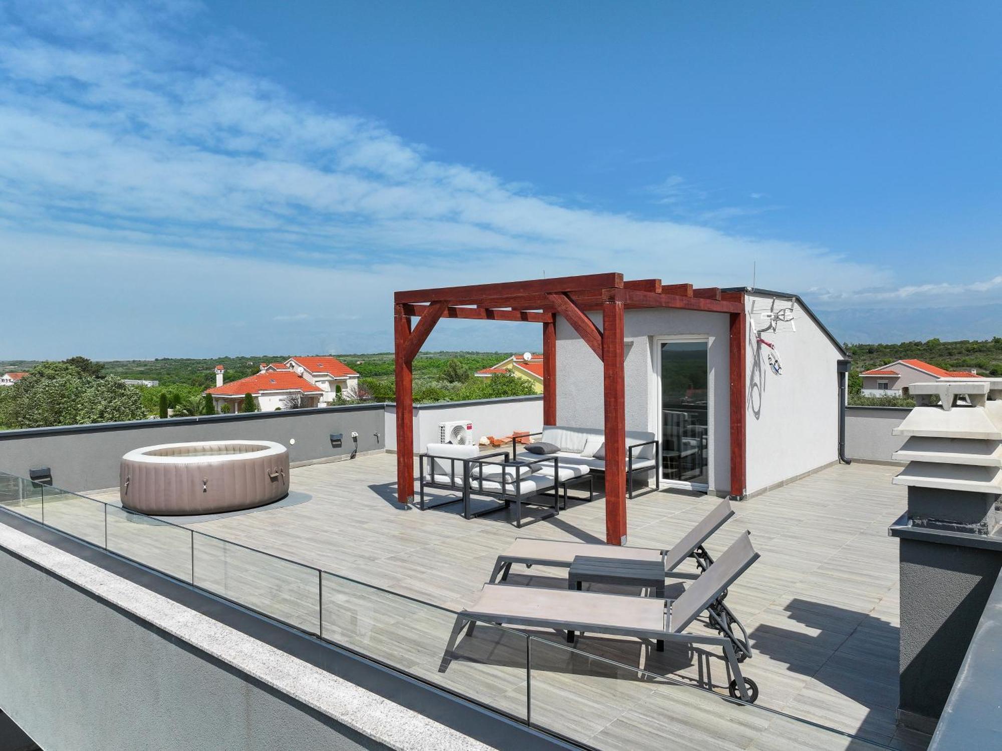 Villa Tia With Heated Pool & Jacuzzi Murvica  外观 照片