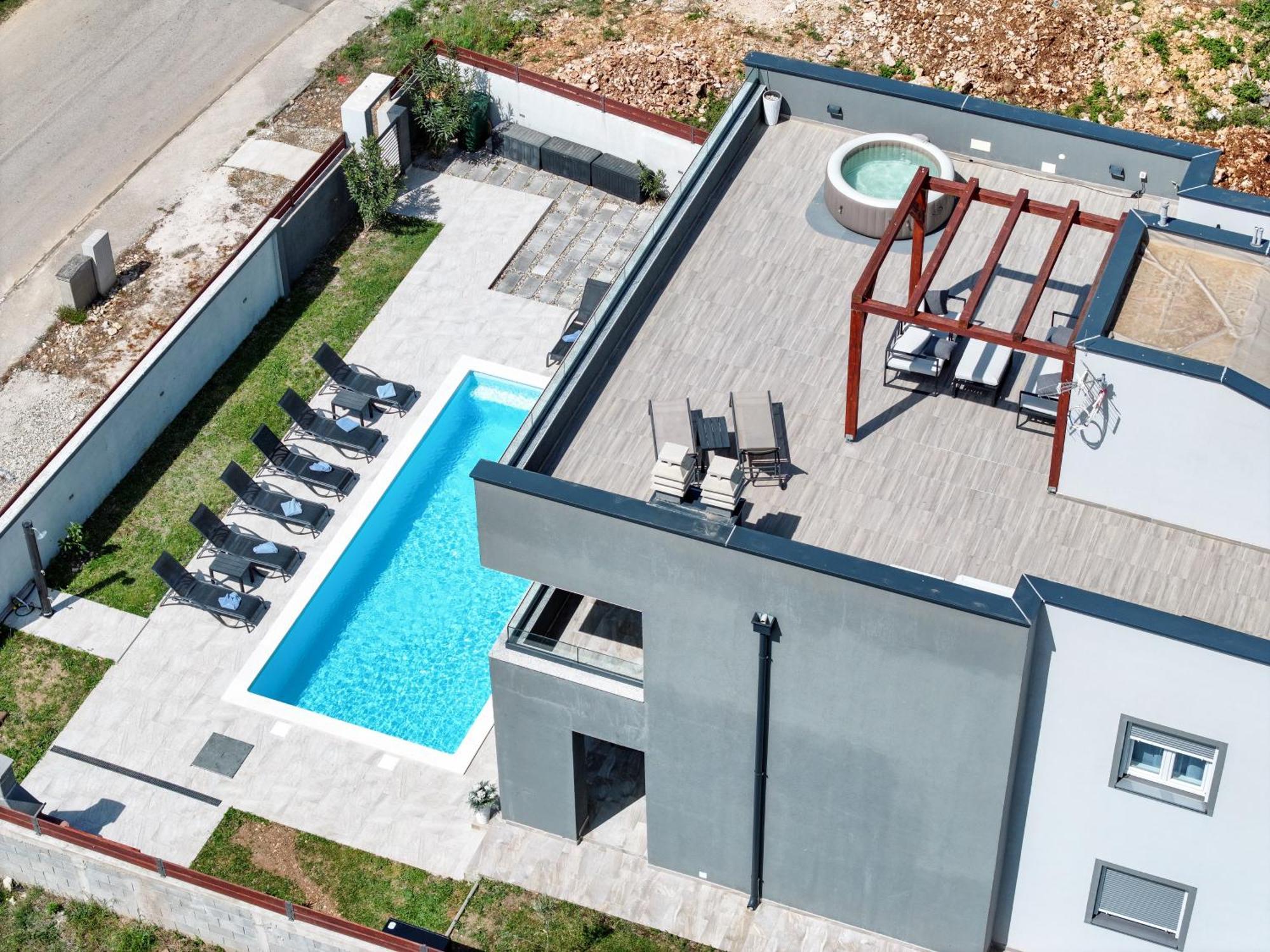 Villa Tia With Heated Pool & Jacuzzi Murvica  外观 照片