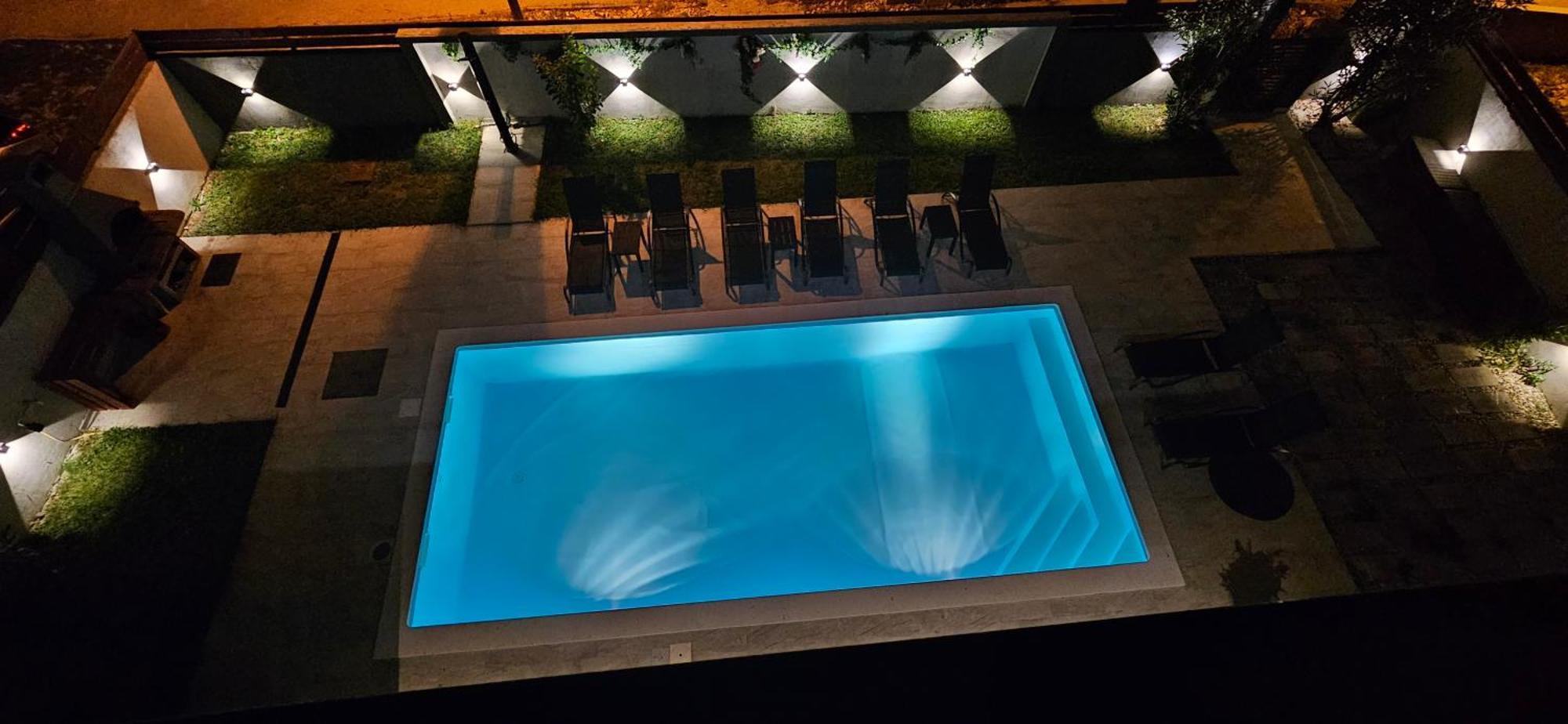 Villa Tia With Heated Pool & Jacuzzi Murvica  外观 照片